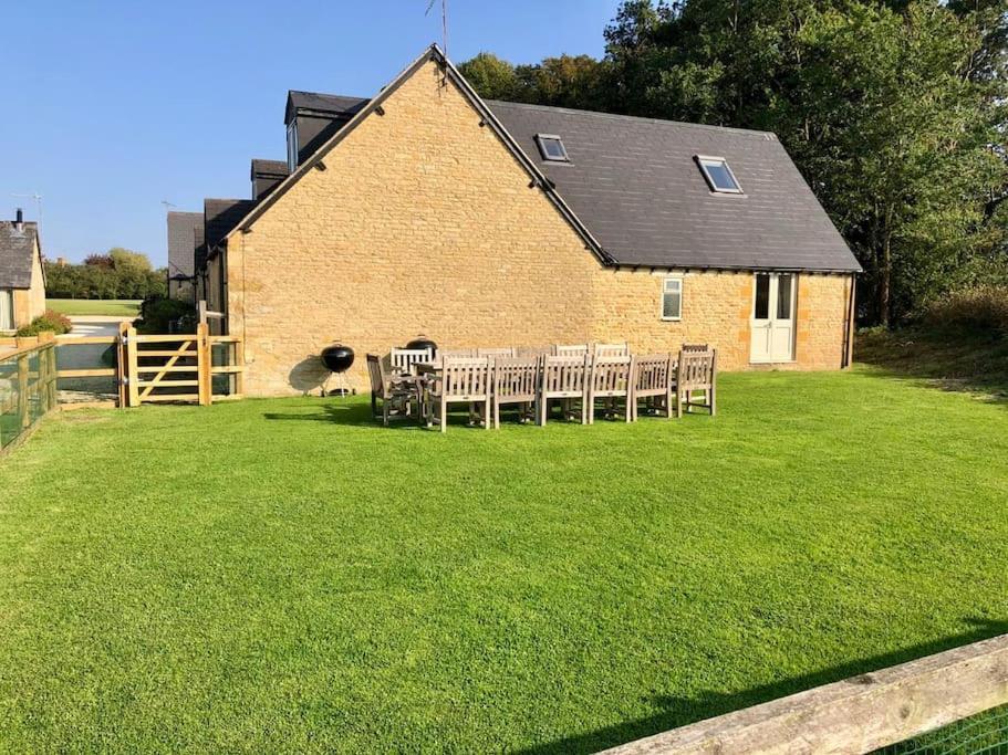 Stanway House, 8 Bedroom, 8 Bath เชลเทนแฮม ภายนอก รูปภาพ