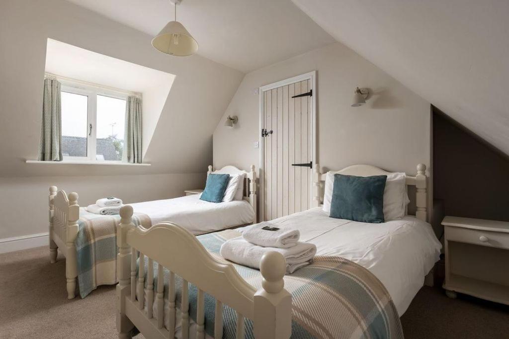 Stanway House, 8 Bedroom, 8 Bath เชลเทนแฮม ภายนอก รูปภาพ